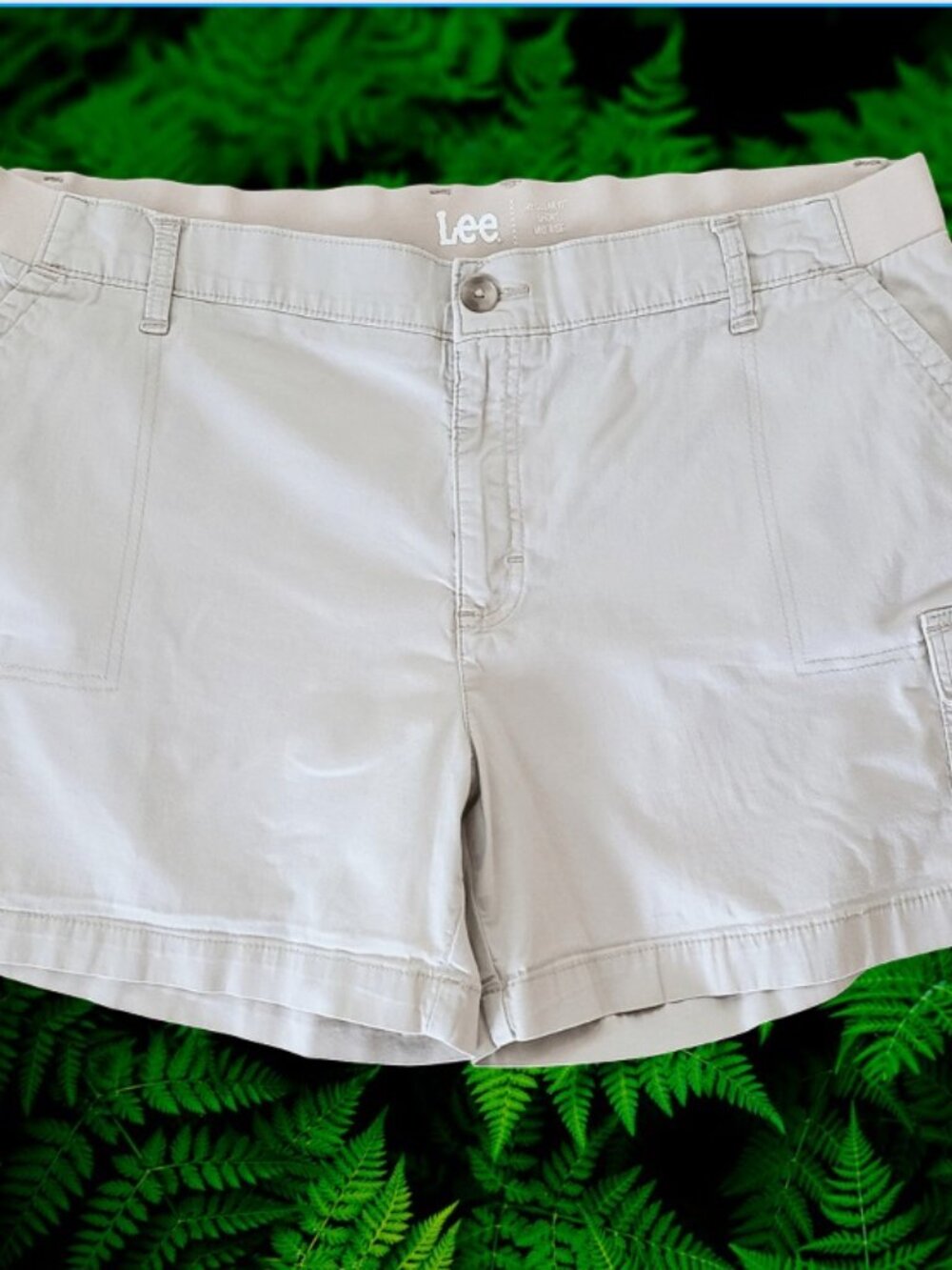 Lee Womens Mid Rise Cargo Shorts Knit Elastic Waist Beige Size 20